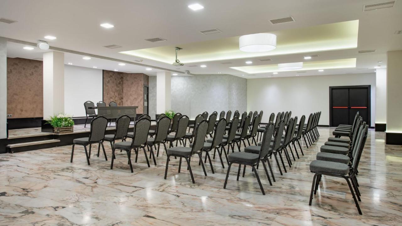 Hotel Parque Real Ciudad Real Zewnętrze zdjęcie