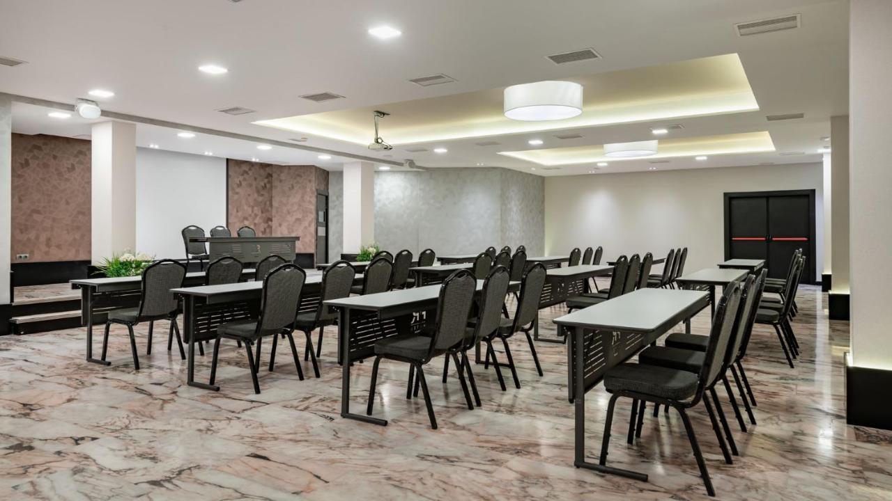 Hotel Parque Real Ciudad Real Zewnętrze zdjęcie